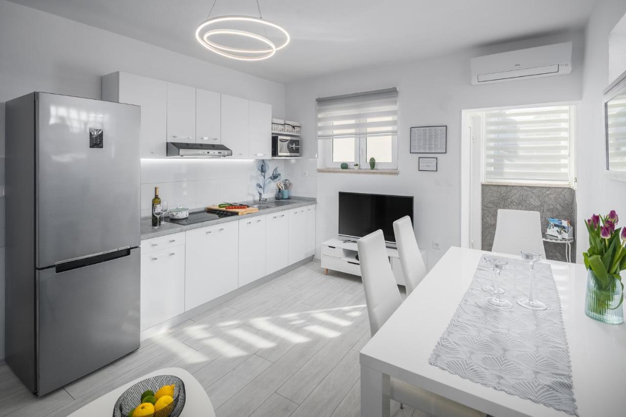 Apartment Sea Pearl ポレッチ エクステリア 写真